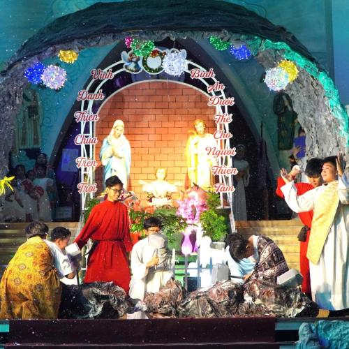 Nhà thờ Hà Tiên rực rỡ đêm Giáng sinh - Điểm nhấn văn hóa cuối năm